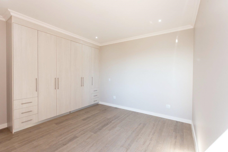 4 Bedroom Property for Sale in Myburgh Park Western Cape